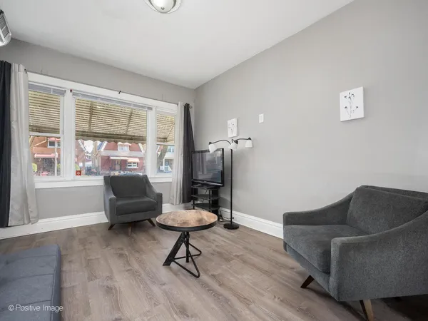 $374,900 | 920 North Kedvale Avenue, Chicago, IL 60651