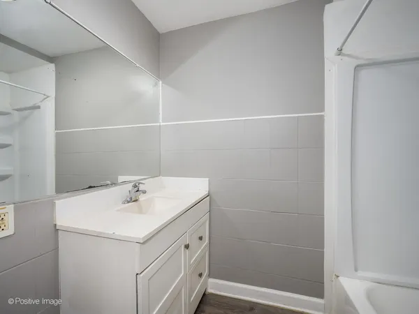 $374,900 | 920 North Kedvale Avenue, Chicago, IL 60651
