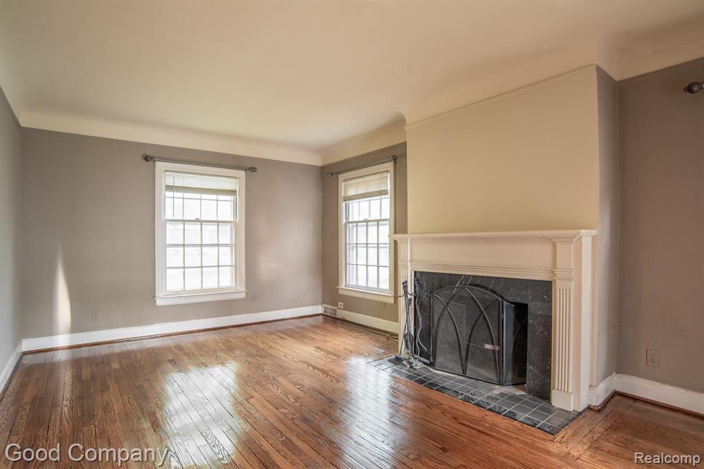 20121 Briarcliff Road Detroit, MI 48221 - Photo 3 of 31