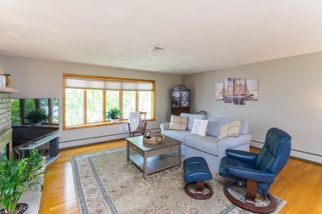 9 Clinton Road Revere, MA 02151 - Photo 8 of 31 Gallery Image 8