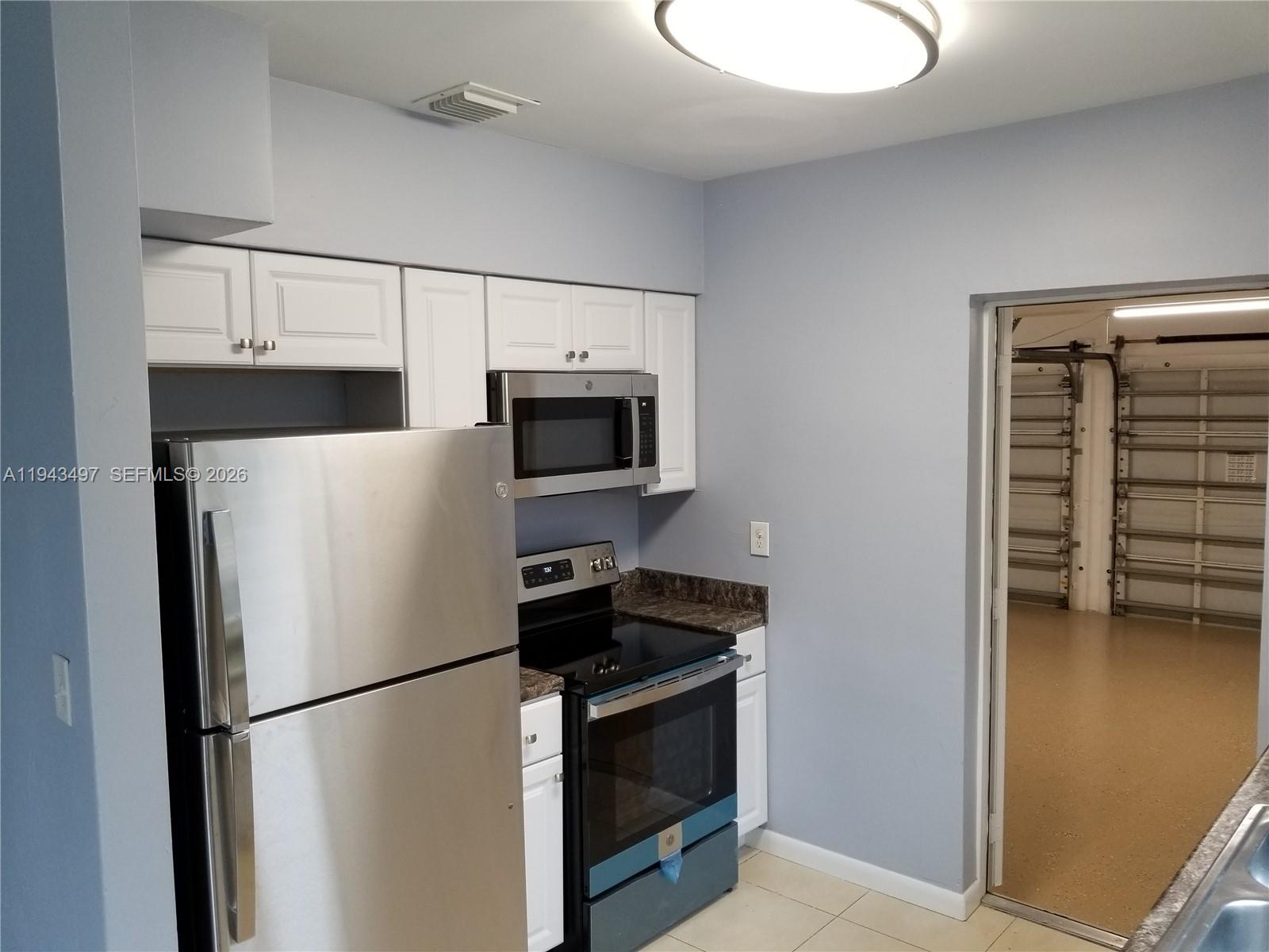 949 Northwest 10th Street Homestead, FL 33030 - Photo 10 of 21 Updated - 2022