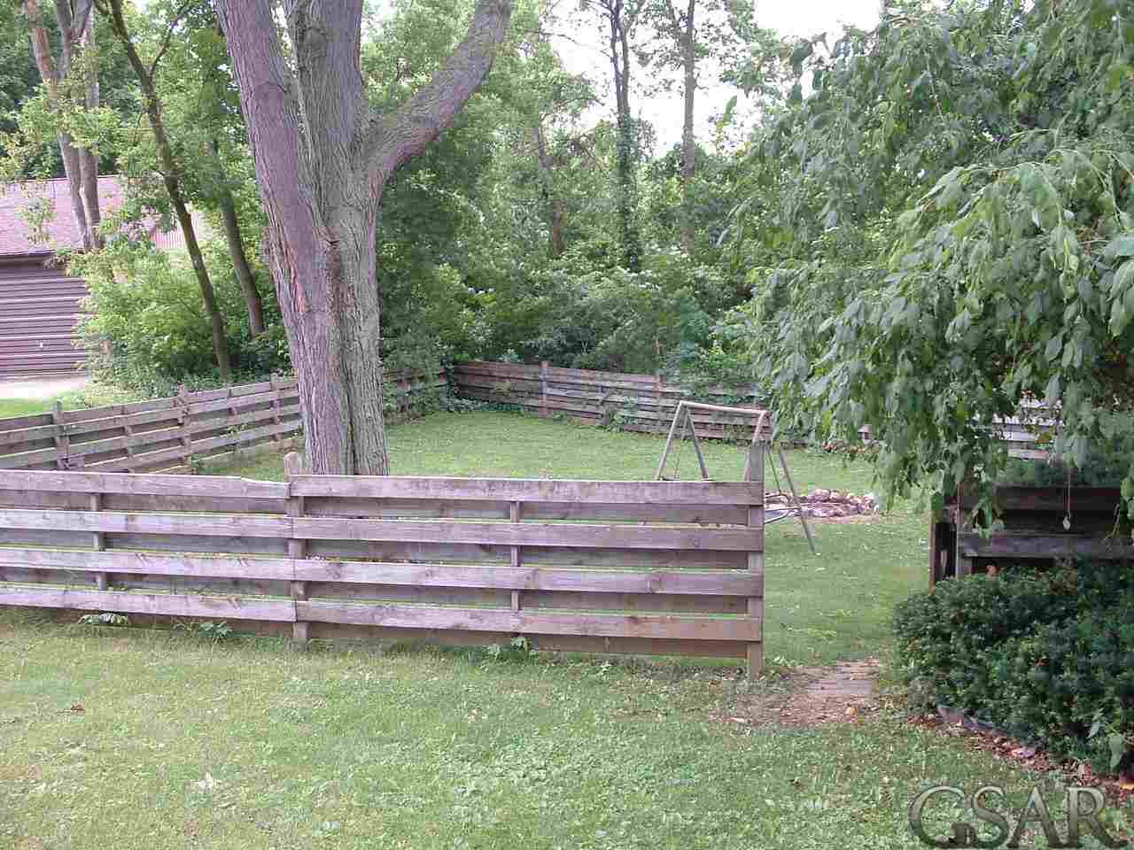 215 N Spring Vernon, MI 48476 - Photo 18 of 18 31199096-17.JPG