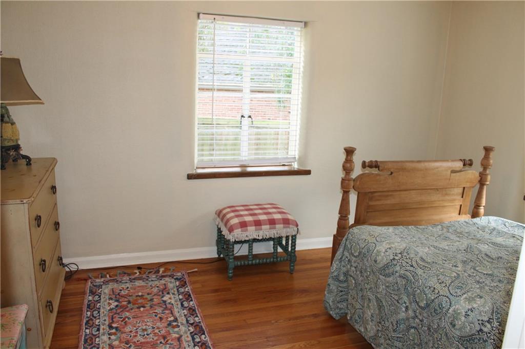 7066 Warwick Road Indianapolis, IN 46220 - Photo 13 of 42 Gallery Image 13