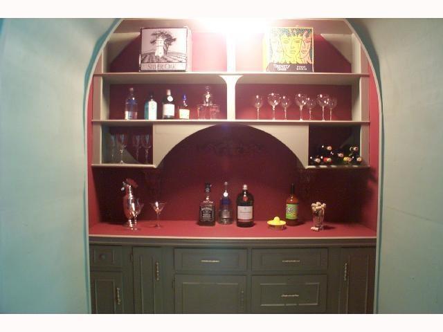 7066 Warwick Road Indianapolis, IN 46220 - Photo 20 of 42 Gallery Image 20