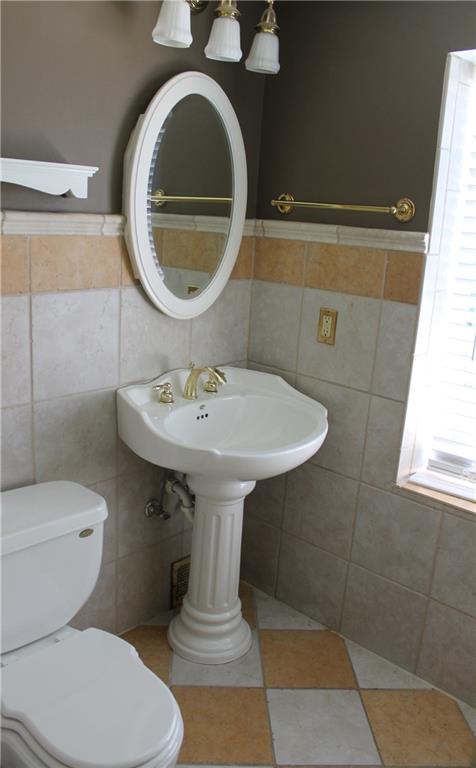 7066 Warwick Road Indianapolis, IN 46220 - Photo 24 of 42 Gallery Image 24