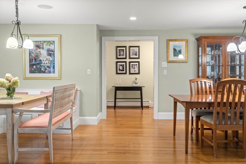 524 Bridge Street Hamilton, MA 01982 - Photo 4 of 36 Gallery Image 4