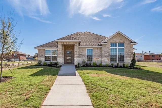 $379,997 | 1524 North Carolina Avenue, Lancaster, TX 75134