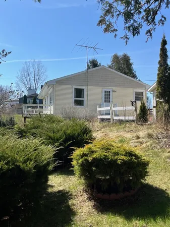 $324,500 | N6038 County Road D, Algoma, WI 54201