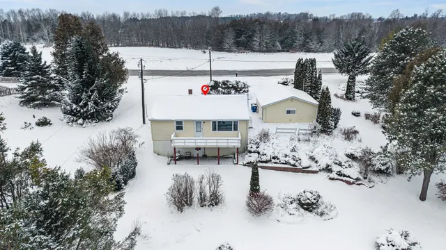 $349,900 | N6038 County Road D, Algoma, WI 54201