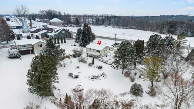 $349,900 | N6038 County Road D, Algoma, WI 54201