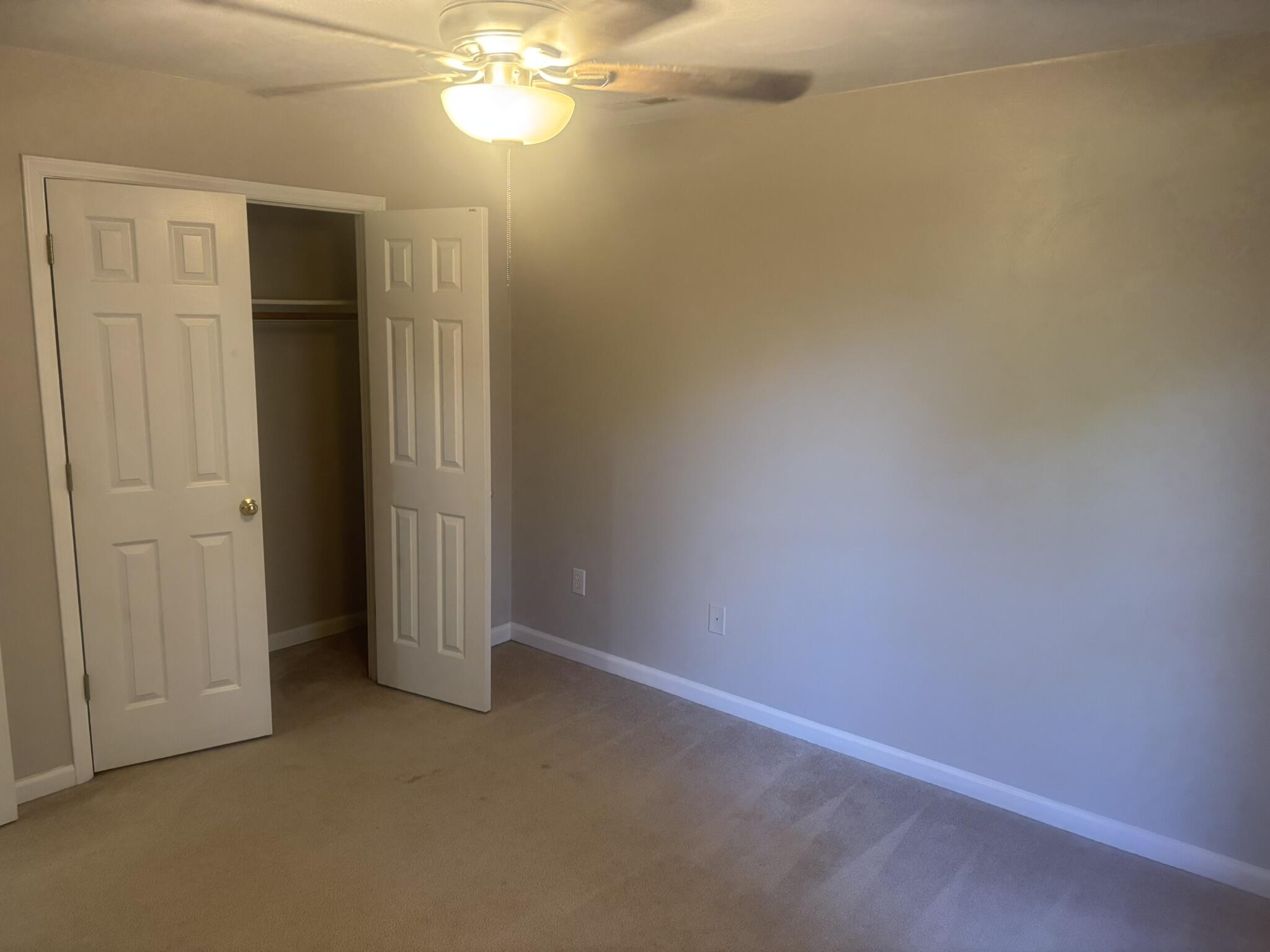 4135 Cresthill Drive Roanoke, VA 24018 - Photo 4 of 13 an empty room with a bathroom