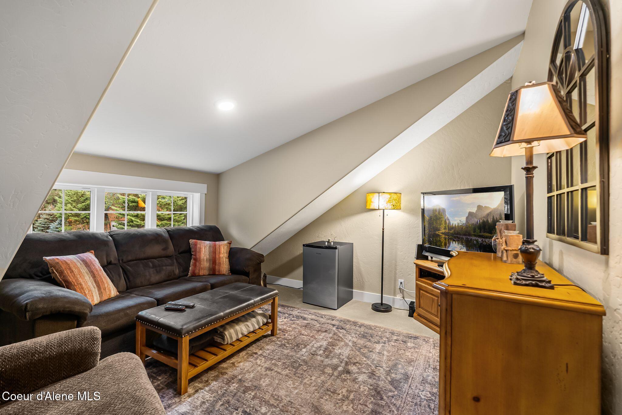 94 Alpine Drive Sandpoint, ID 83864 - Photo 23 of 39 022