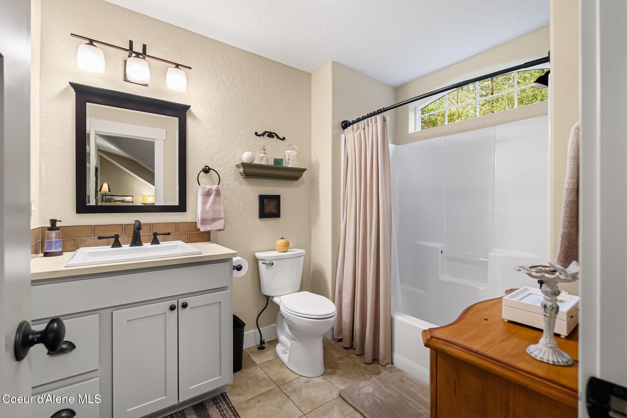 94 Alpine Drive Sandpoint, ID 83864 - Photo 25 of 39 024