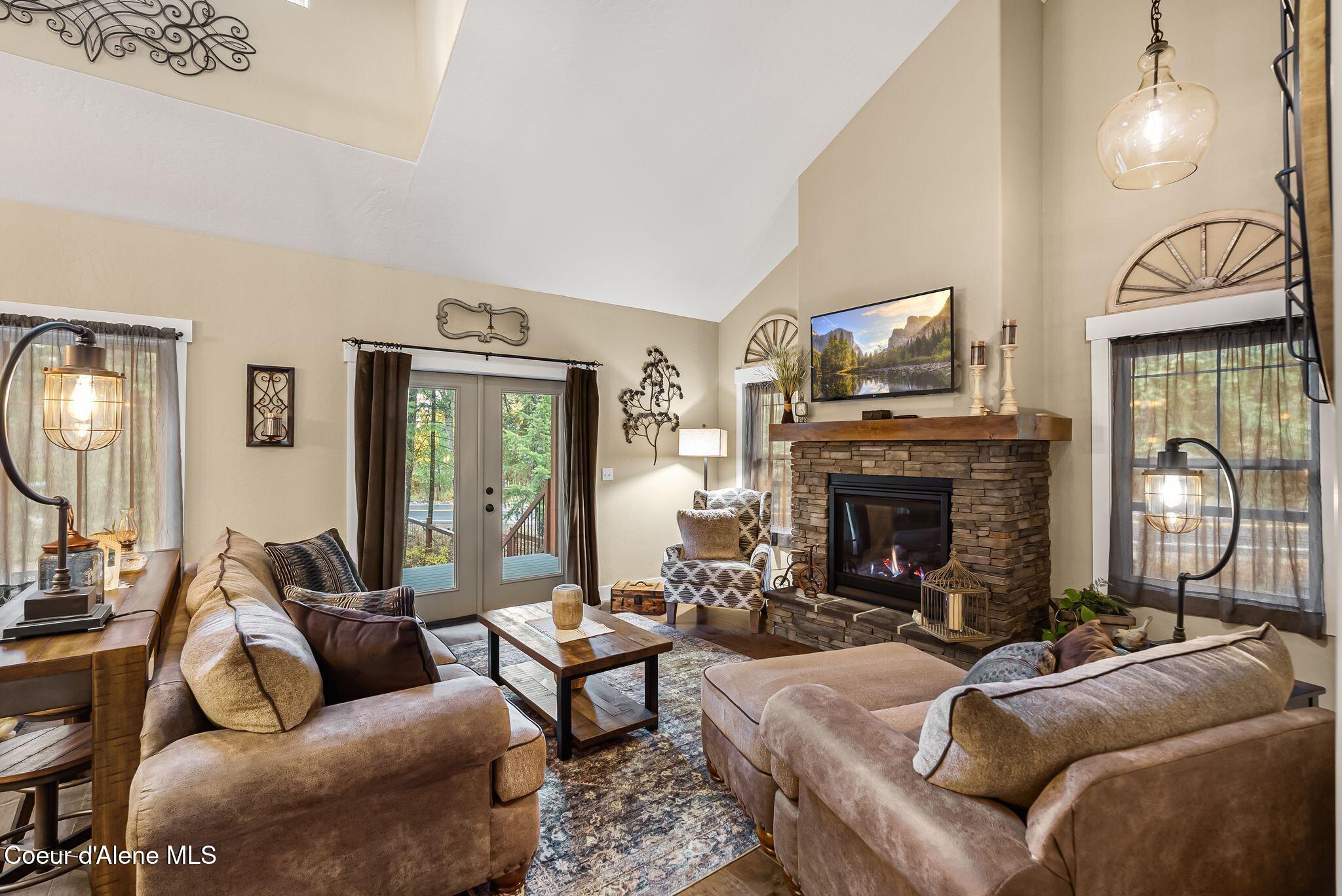 94 Alpine Drive Sandpoint, ID 83864 - Photo 4 of 39 003