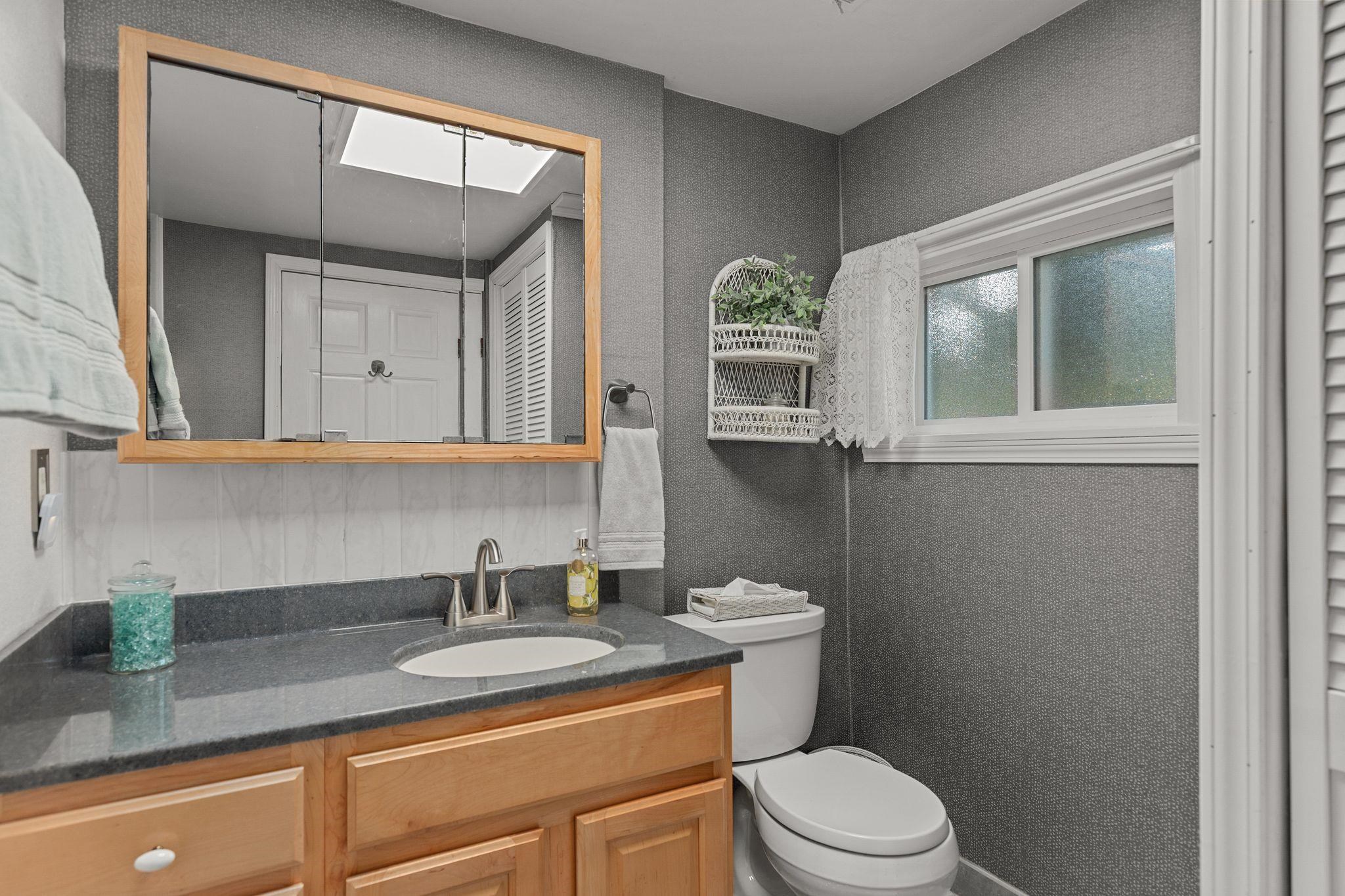 5592 Lake Road Oshkosh, WI 54902 - Photo 29 of 65 Gallery Image 29