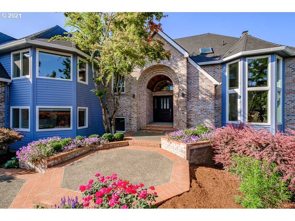 2438 Haskins Road West Linn, OR 97068 - Photo 2 of 32 Gallery Image 2