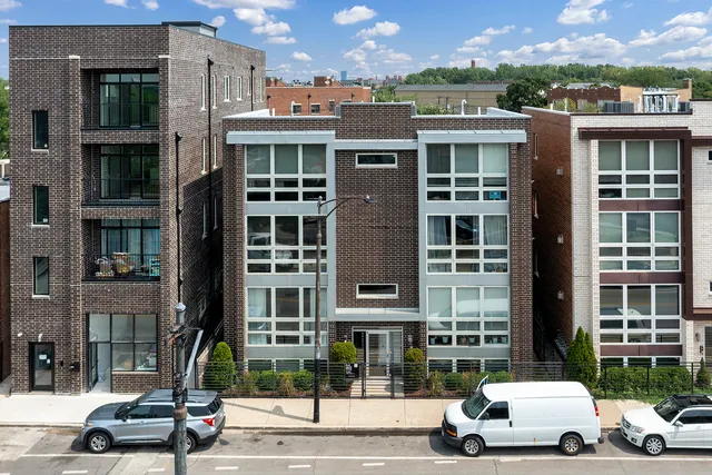 $599,000 | 3215 North Elston Avenue, Unit 3N, Chicago, IL 60618