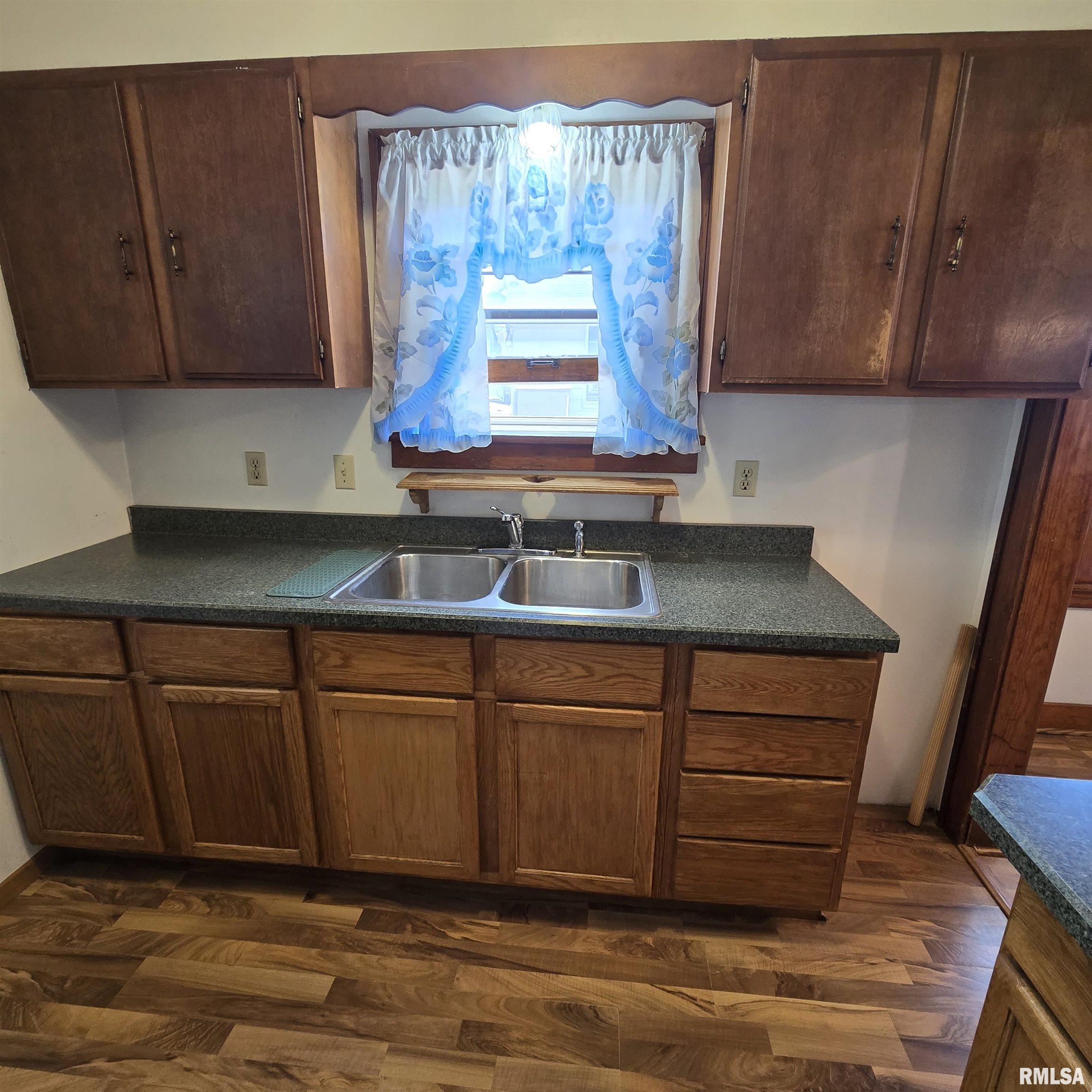 1218 South 3rd Street Pekin, IL 61554 - Photo 18 of 45