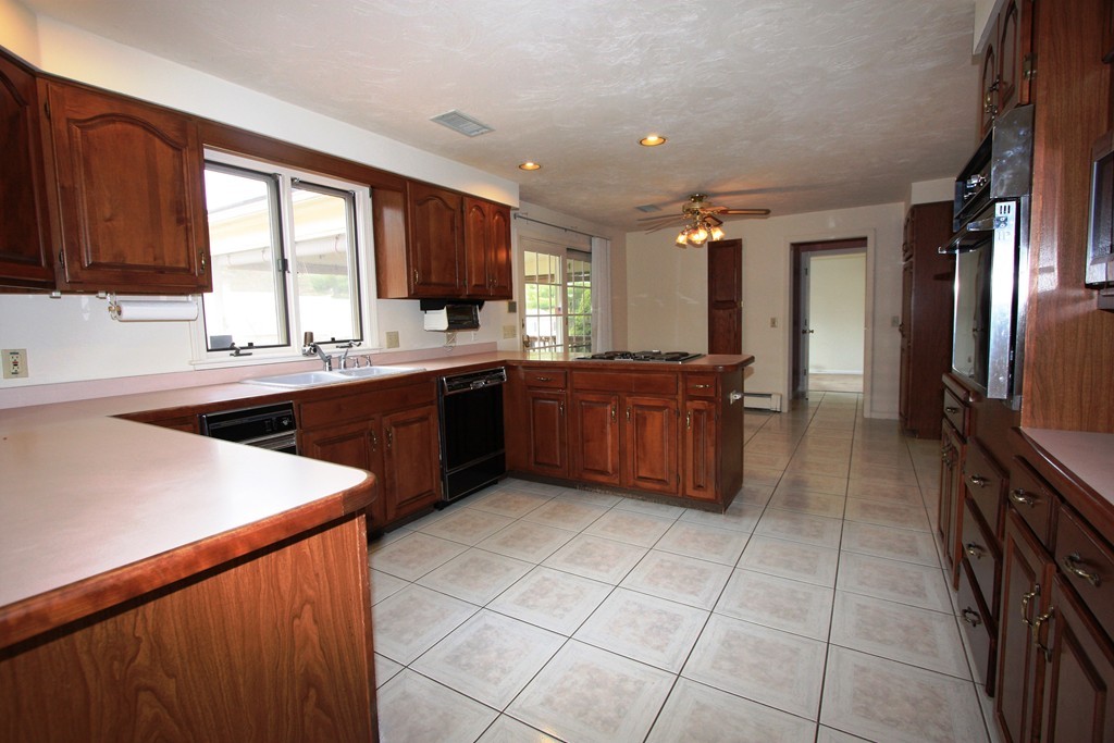 1 Annetta Road Ashland, MA 01721 - Photo 4 of 26 Gallery Image 4