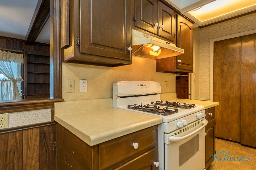 4841 Elmhurst Road Toledo, OH 43613 - Photo 17 of 28 Gallery Image 17