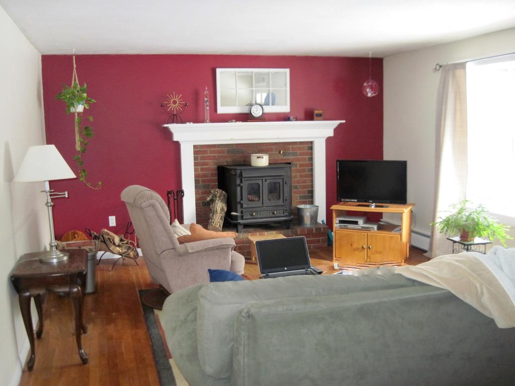 204 New Road Newmarket, NH 03857 - Photo 3 of 12