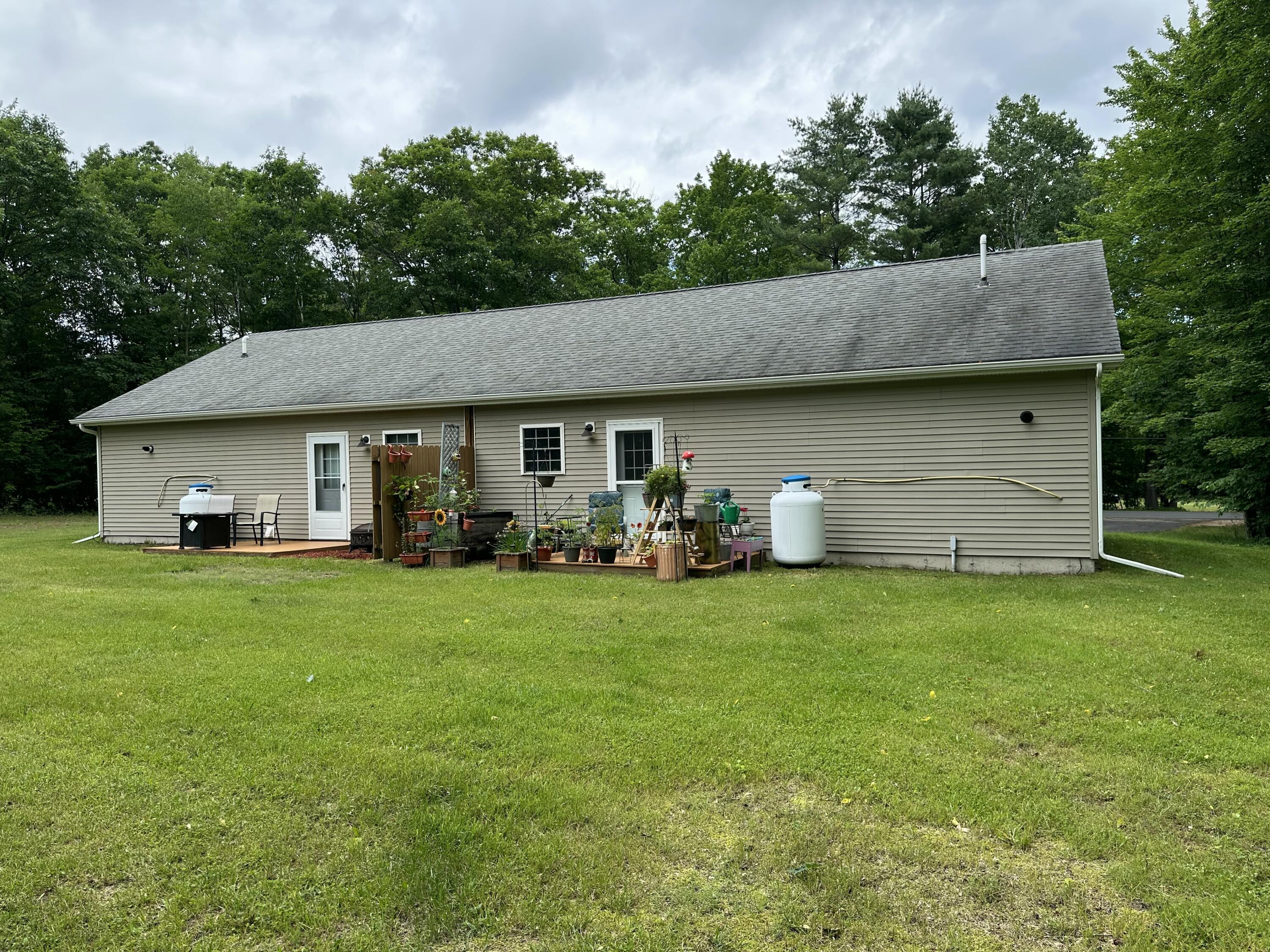 25 Trim Road Morrisonville, NY 12962 - Photo 4 of 12