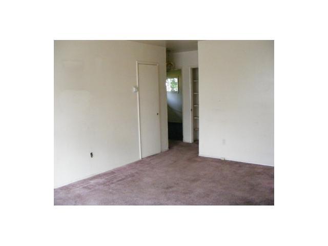 696 Derrer Road Columbus, OH 43204 - Photo 2 of 11 Gallery Image 2