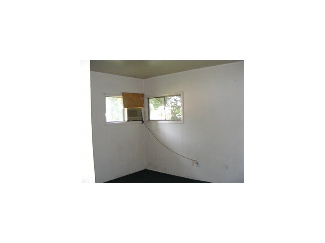 696 Derrer Road Columbus, OH 43204 - Photo 5 of 11 Gallery Image 5