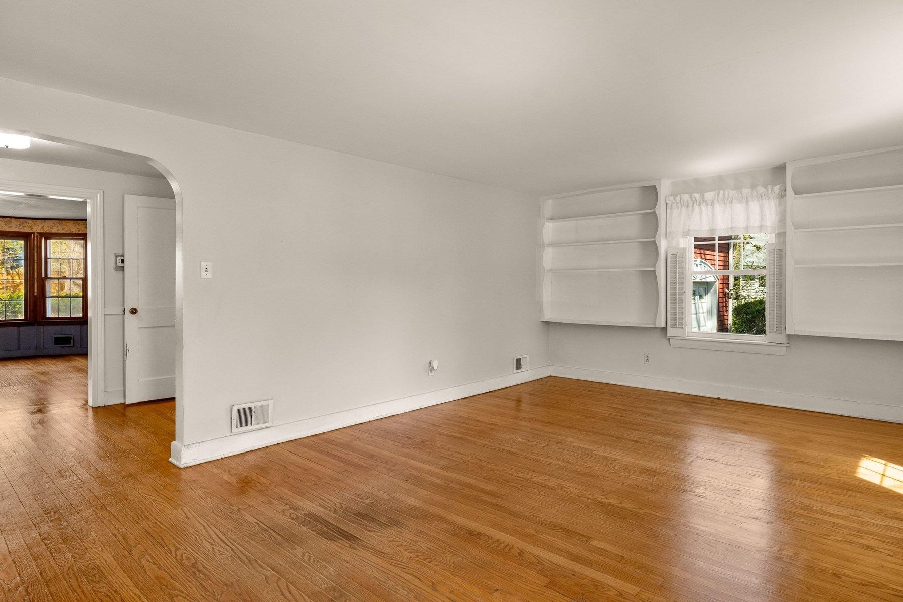 65 McKinley Road Portsmouth, NH 03801 - Photo 7 of 38