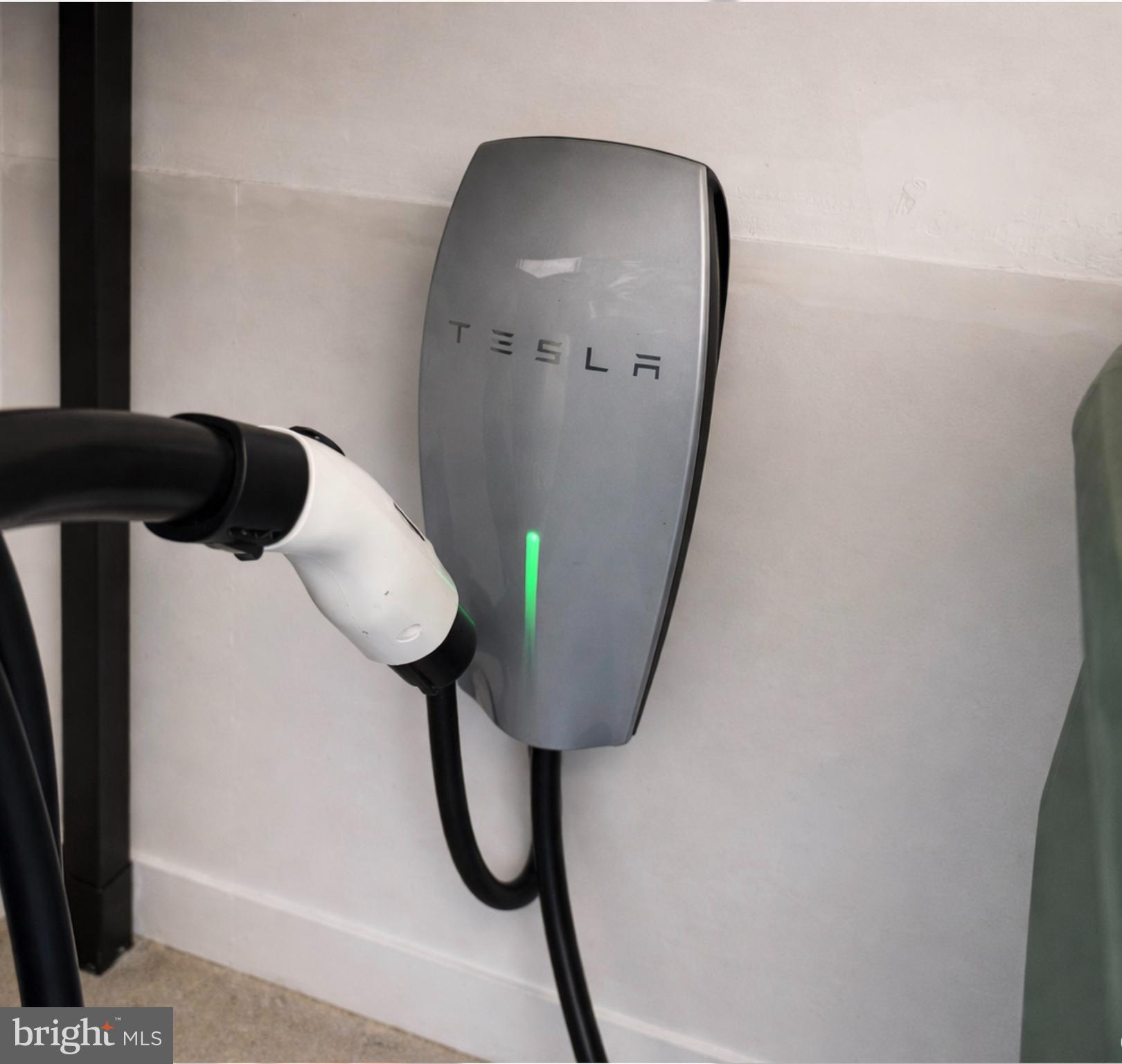 2015 Margrave Avenue Fallston, MD 21047 - Photo 16 of 20 a close view of light fixtures and a mirror