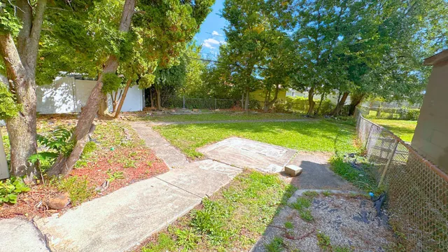 $212,000 | 14039 South Claire Boulevard, Robbins, IL 60472