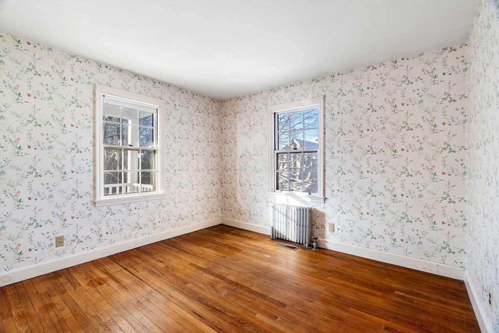 122 Beech Street Lowell, MA 01850 - Photo 9 of 21