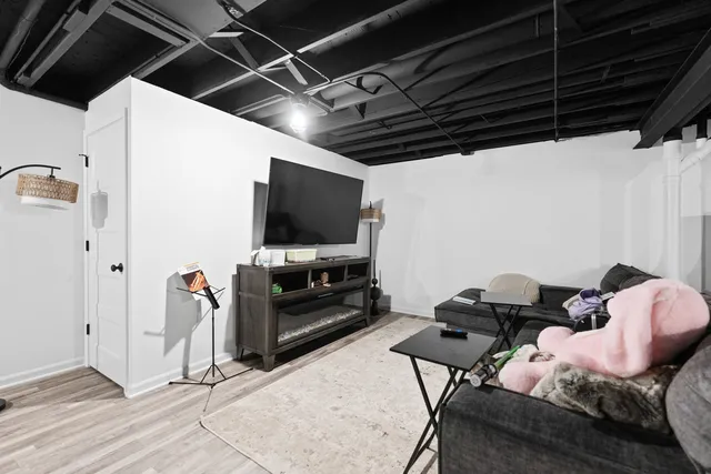 $599,000 | 560 Renee Court, Geneva, IL 60134