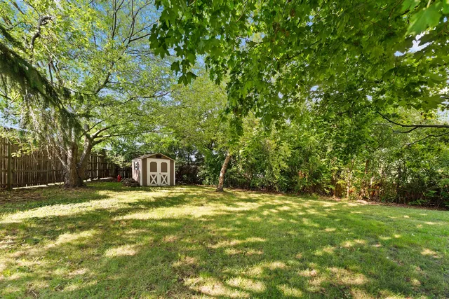 $599,000 | 560 Renee Court, Geneva, IL 60134