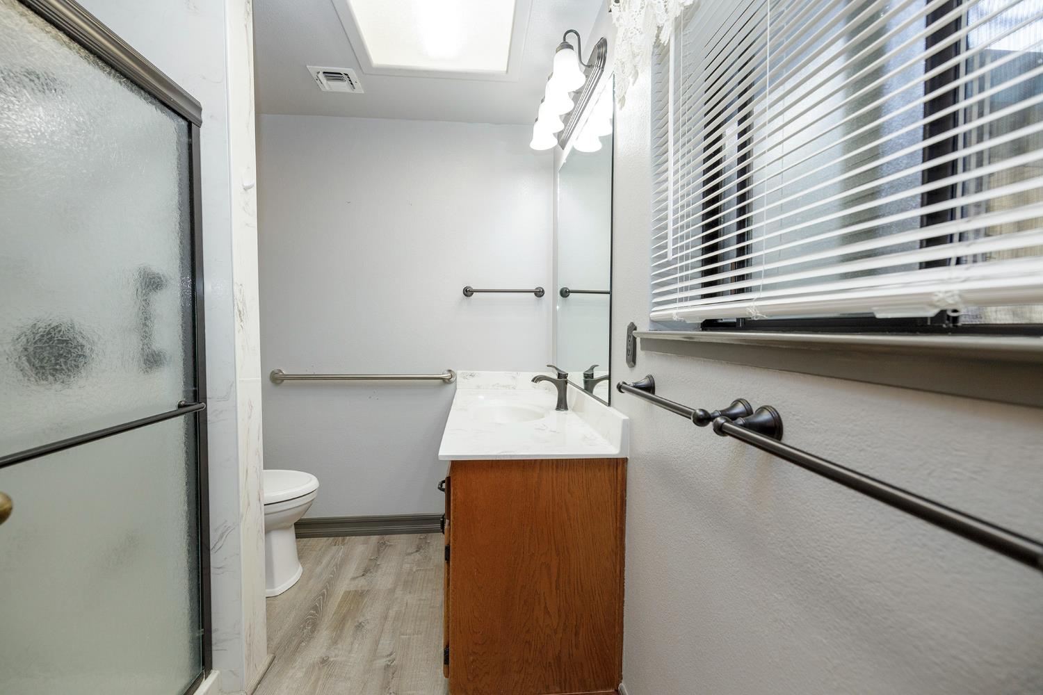 1647 Running Ceres, CA 95307 - Photo 30 of 55
