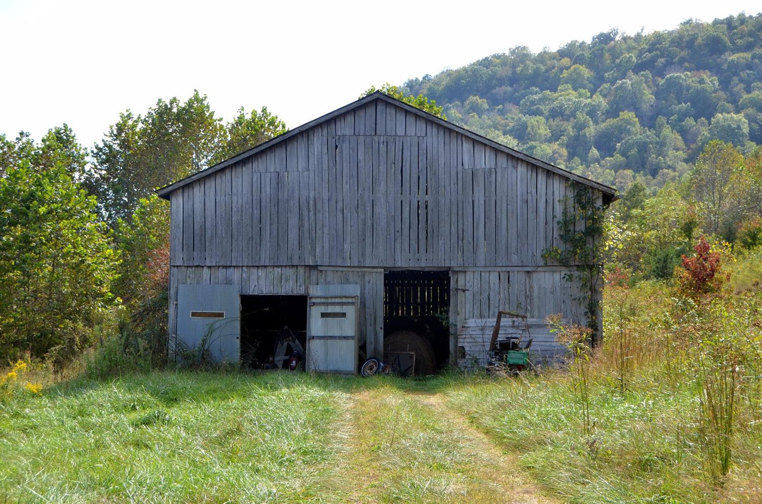 1675 Fitchburg Road Ravenna, KY 40472 - Photo 9 of 55 Solid as the day it was built!