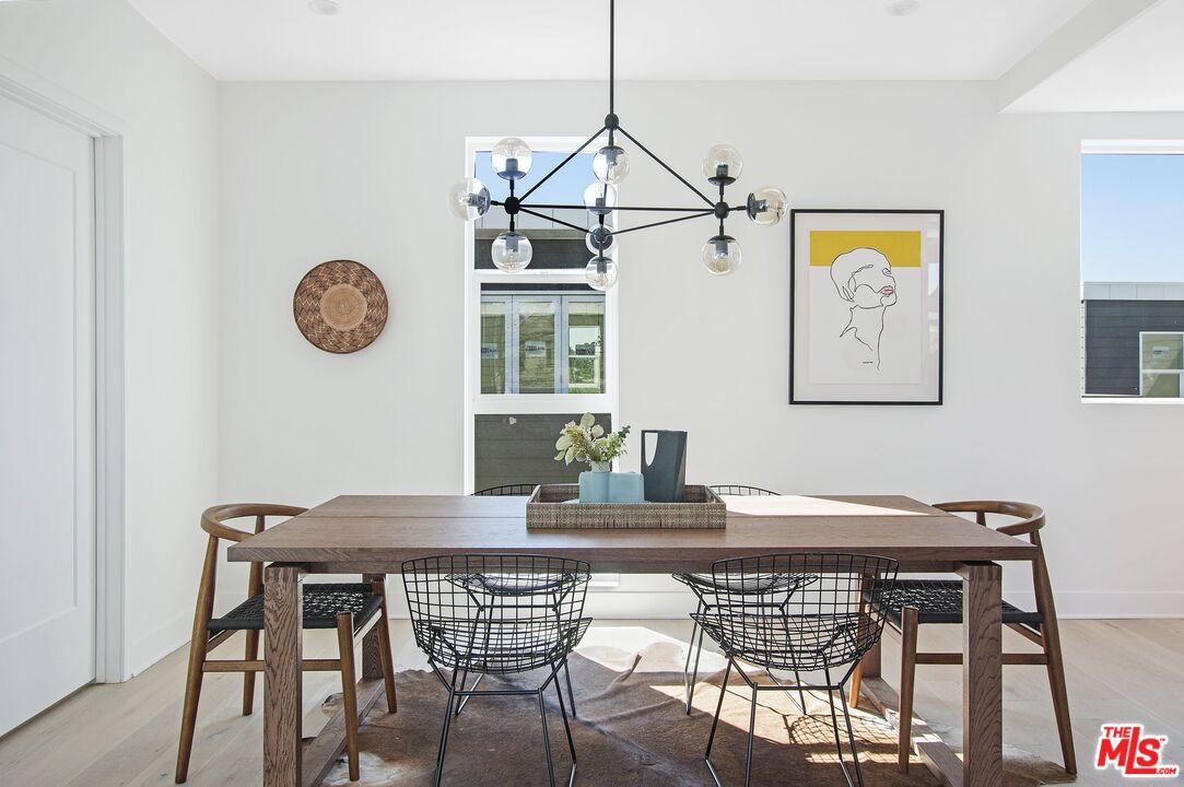 855 Hyperion Avenue Los Angeles, CA 90029 - Photo 12 of 30