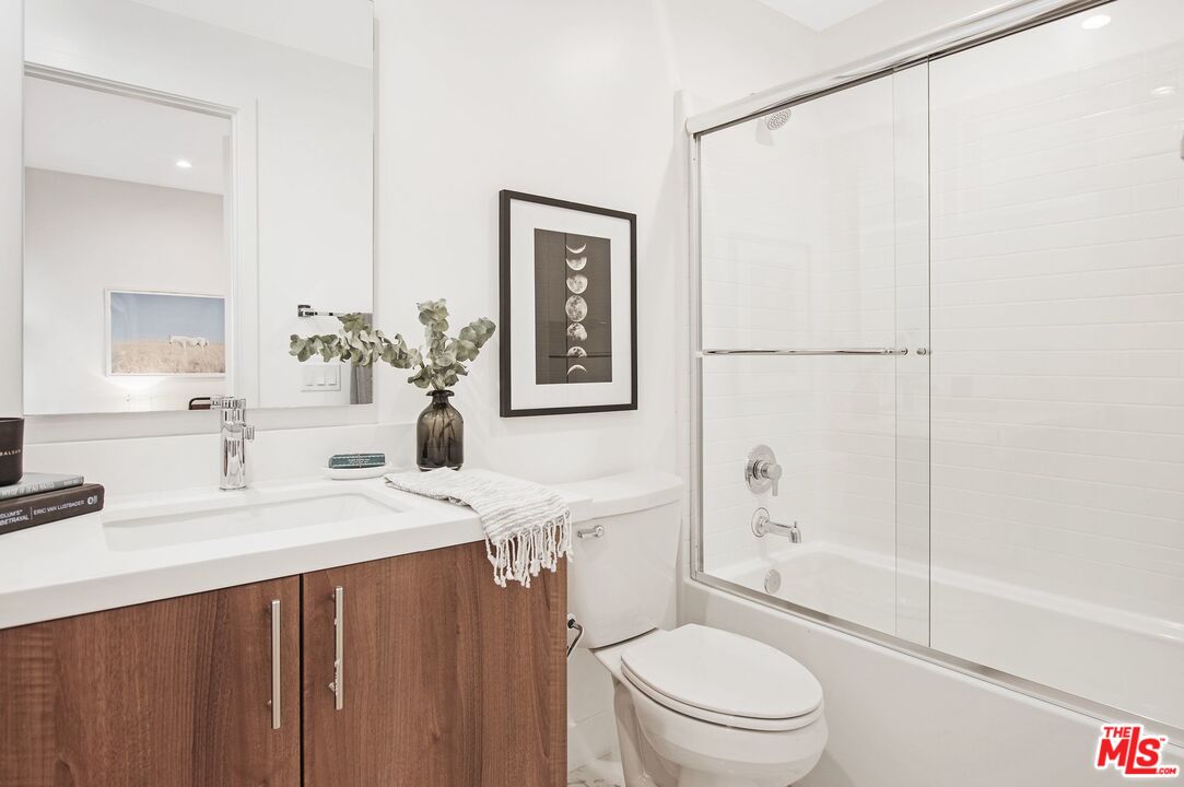 855 Hyperion Avenue Los Angeles, CA 90029 - Photo 24 of 30