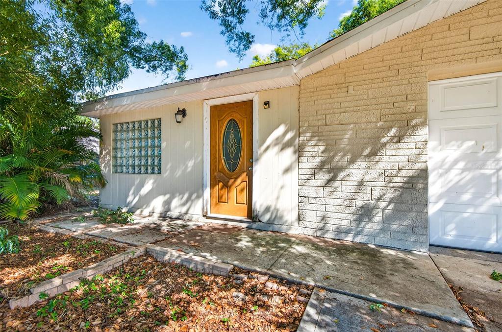 4752 Daphne Street New Port Richey, FL 34652 - Photo 2 of 18 Gallery Image 2