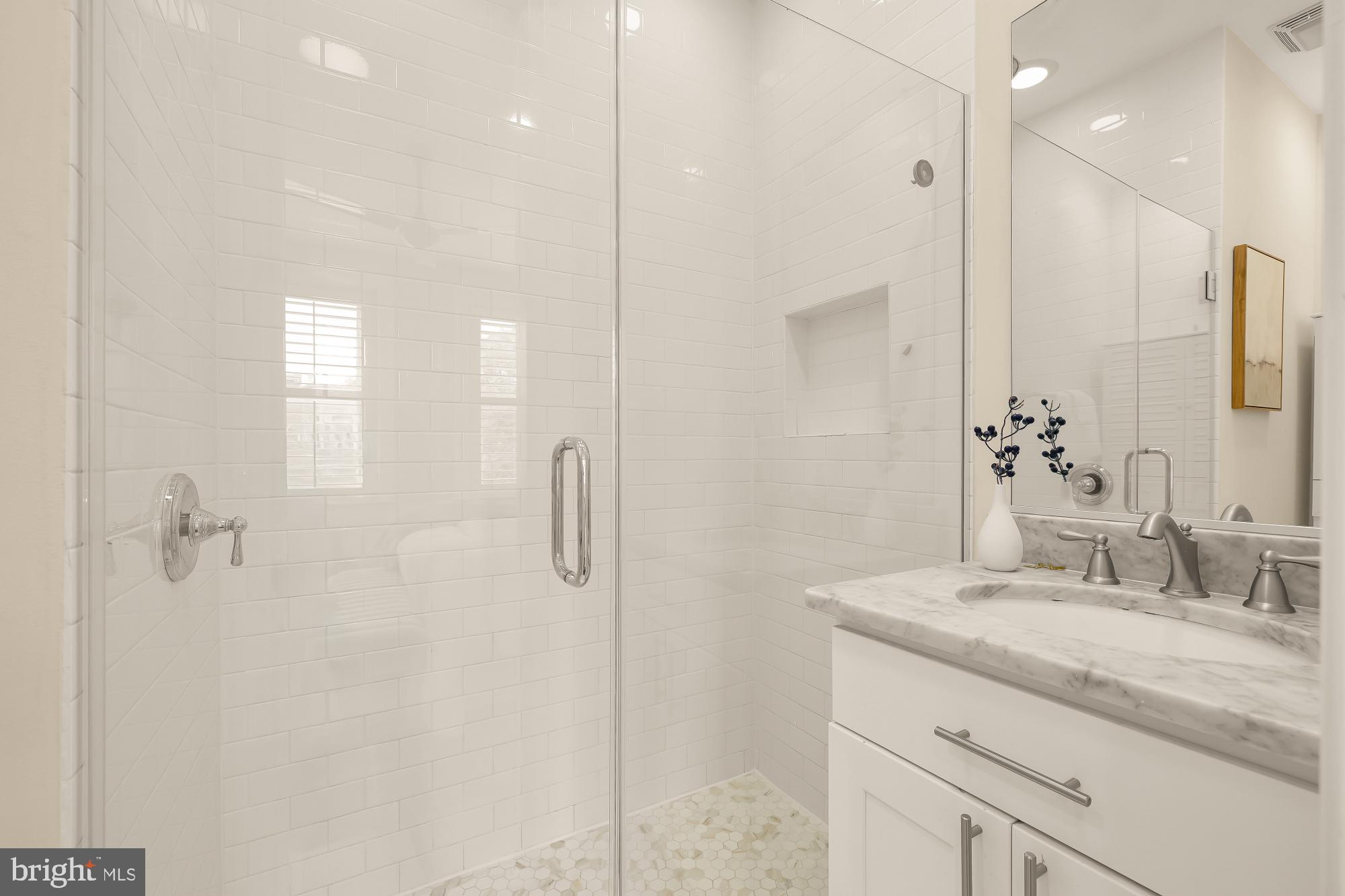 647 A Street Southeast Washington, DC 20003 - Photo 23 of 41