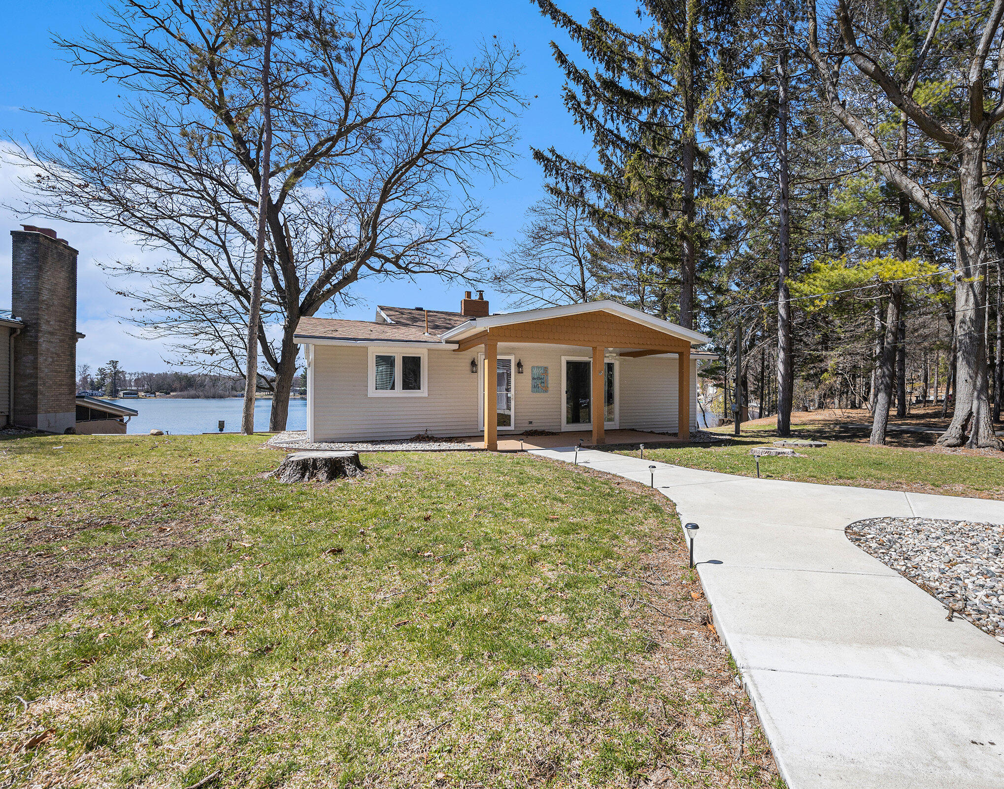 671 Rojean Southwest Stanton, MI 48888 - Photo 3 of 35 002_671_rojean-42_452