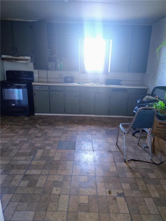 5469 War Bonnet Drive Robstown, TX 78380 - Photo 9 of 12 a living room with a fireplace