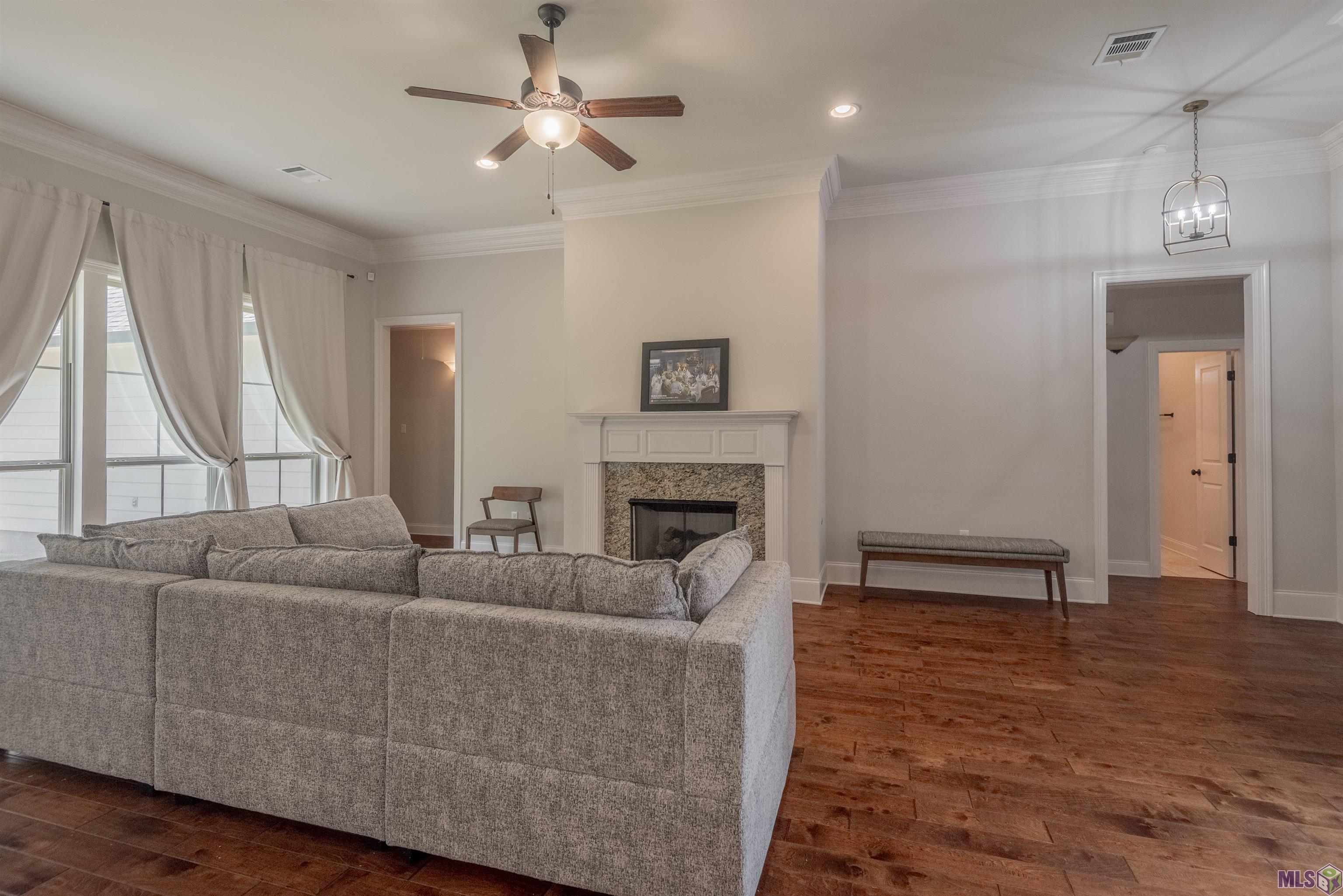 8316 Seville Court Baton Rouge, LA 70820 - Photo 3 of 21