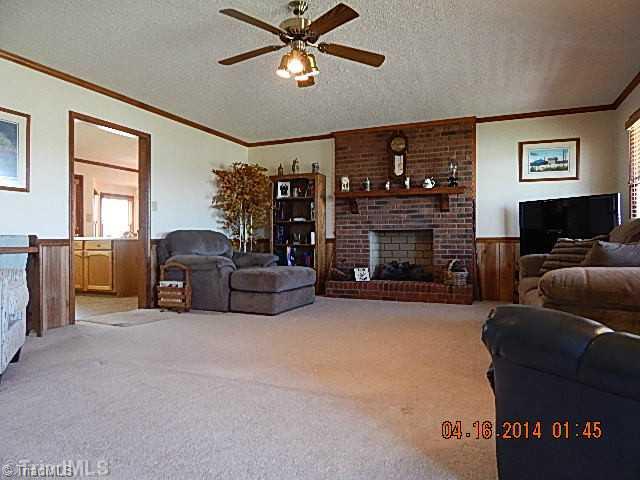 890 Mountain View Road King, NC 27021 - Photo 6 of 16 Living Room. very spacious room