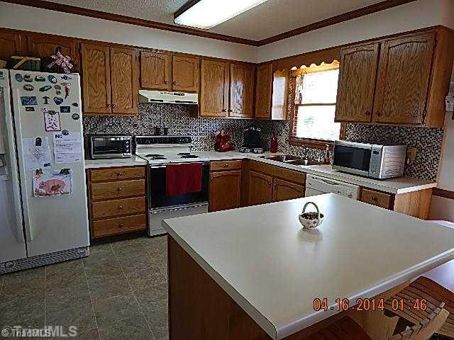 890 Mountain View Road King, NC 27021 - Photo 8 of 16 Kitchen.