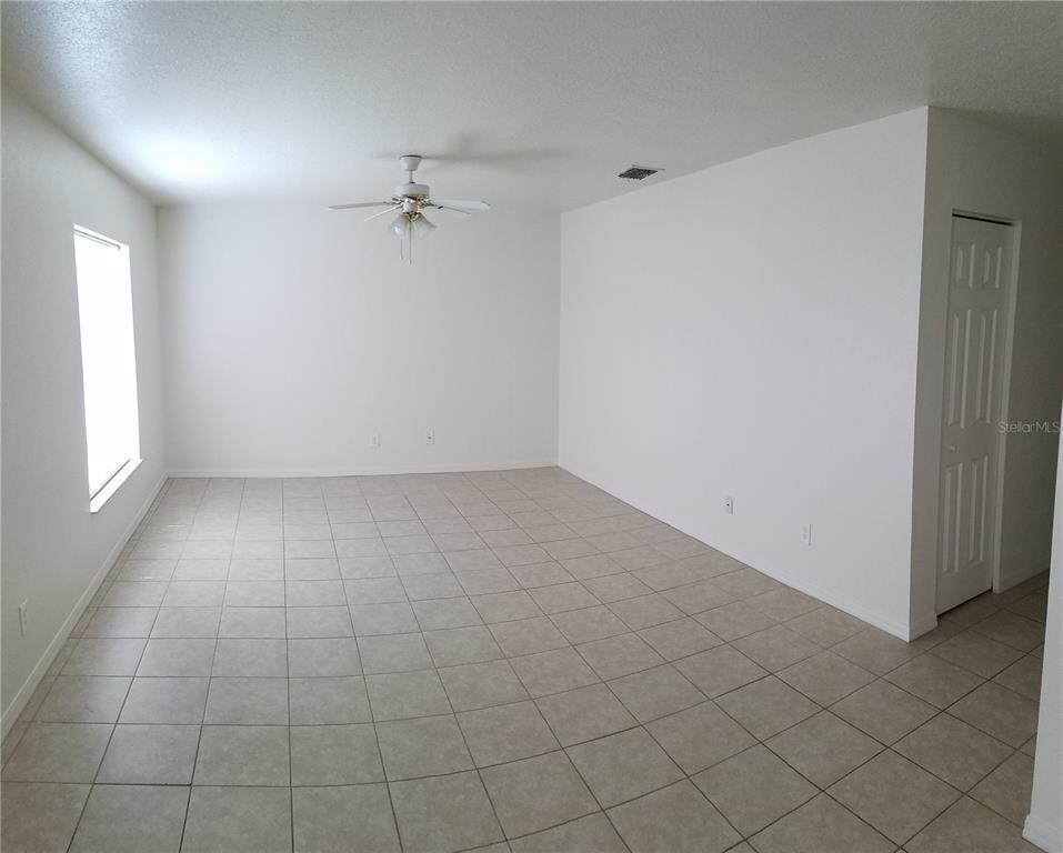 1673 Southwest 107th Lane Ocala, FL 34476 - Photo 2 of 10