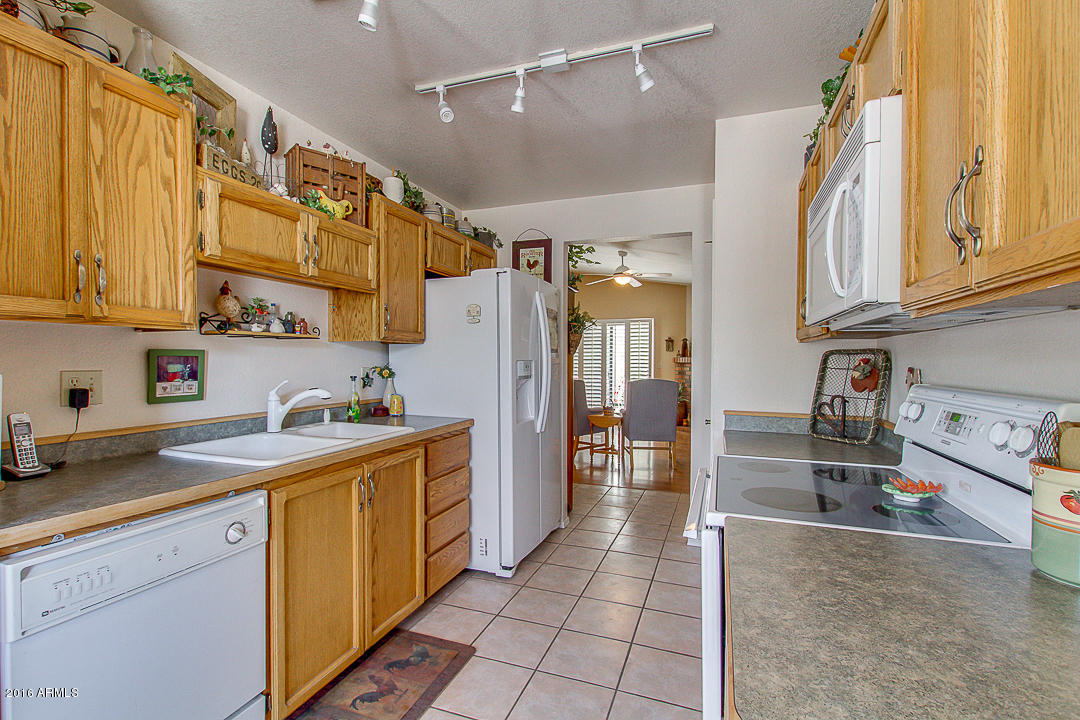 229 East Danbury Road Phoenix, AZ 85022 - Photo 9 of 30 Gallery Image 9
