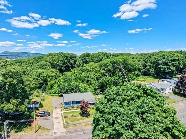 $259,900 | 522 Prospect Street, Chicopee, MA 01020