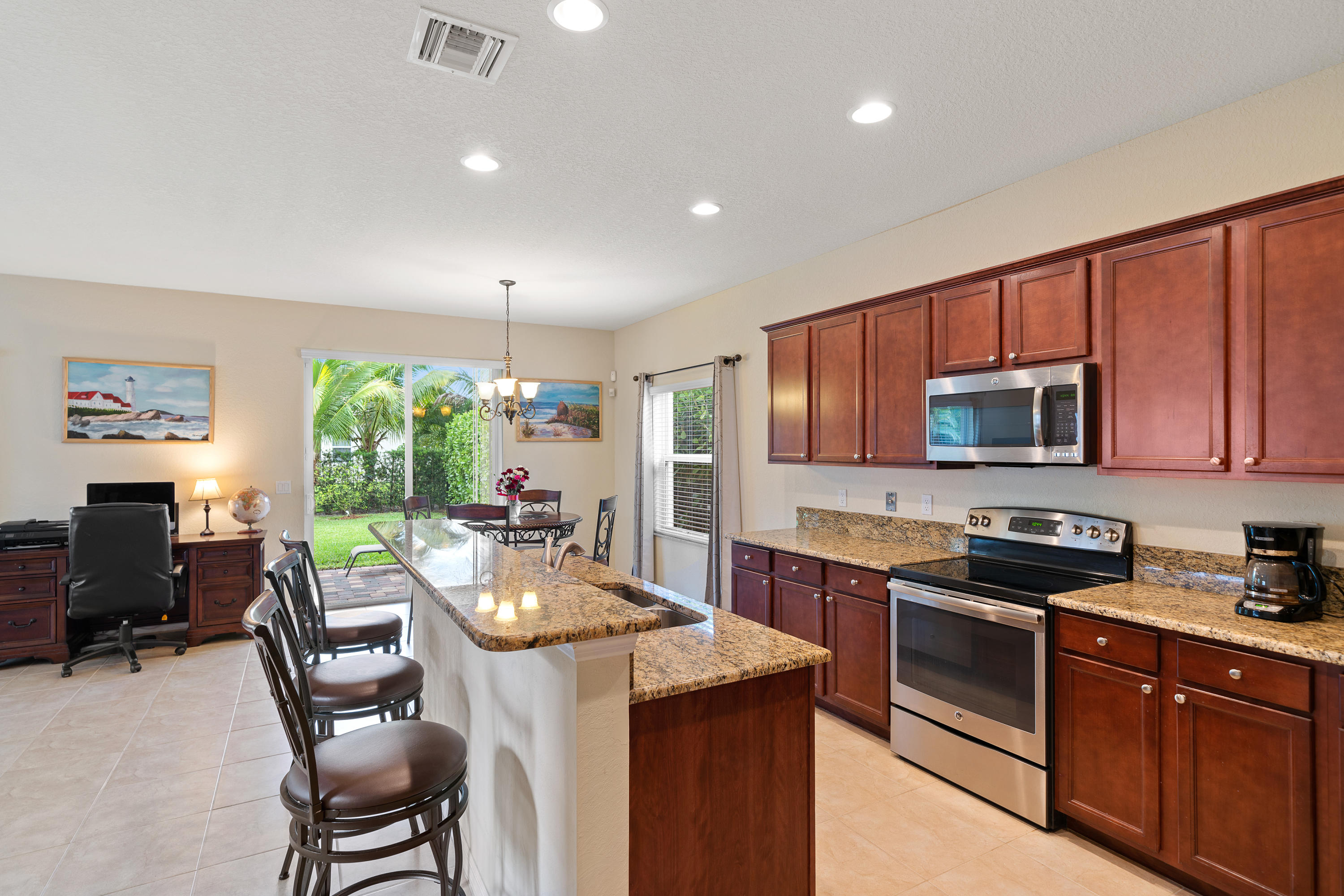 124 Behring Way Jupiter, FL 33458 - Photo 6 of 35 _DSC0341