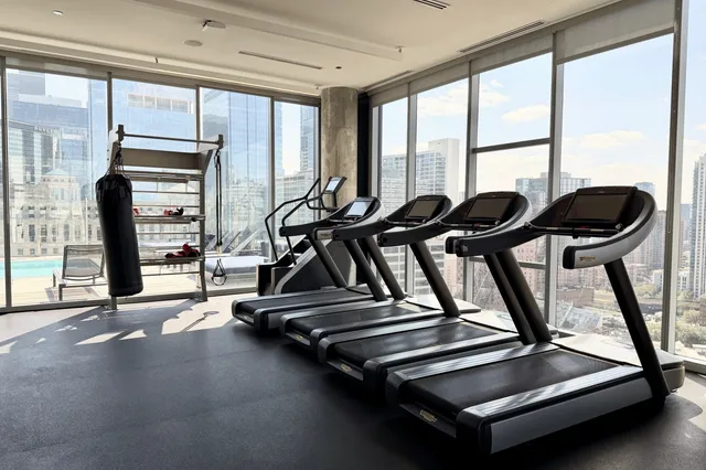 $2,445 | 311 West Illinois Street, Unit 1911, Chicago, IL 60654